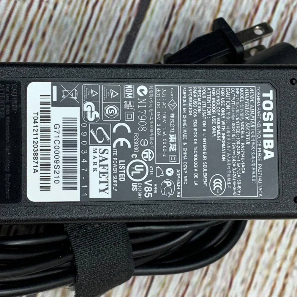 Toshiba PA3741U 1ACA AC Adapter Power Supply 19V‎ 3.42A 65W Laptop Charger